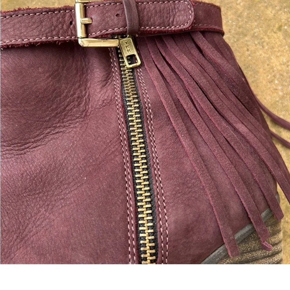 Steve Madden Women's Burgundy Woodmeer Nubuck Leather Fringe Ankle Bootie Size 8